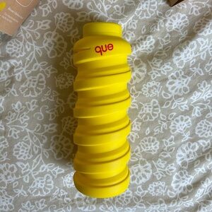 Que Water Bottle